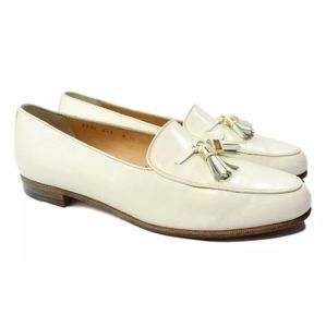 Salvatore Ferragamo Women's Loafers Size 8 D